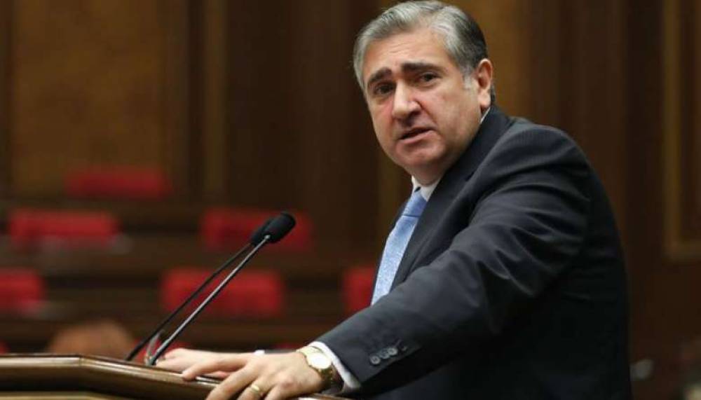Փաշինյանն ի զորու չէ պաշտպանել ՀՀ շահերը, ուզում եք՝ բանակցությունների սեղանը տարեք, լուսնի վրա դրեք․ Արթուր Խաչատրյան