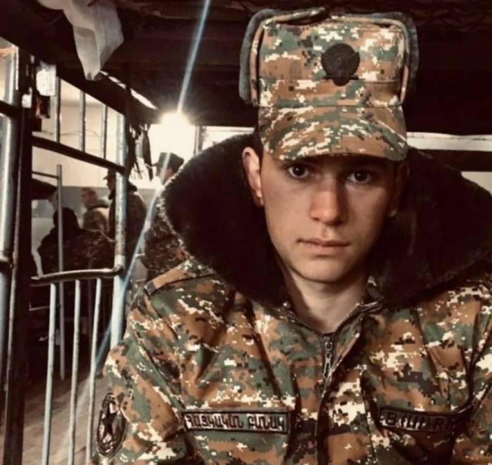 «Ոտքերիս տակ ամպերն են, ինձանից վերև միայն Աստված է, այս դիրքն ամեն գնով պետք է պահենք». Արմեն Քարամյանն անմահացել է 2022թ. սեպտեմբերի 13-ին Իշխանասարում