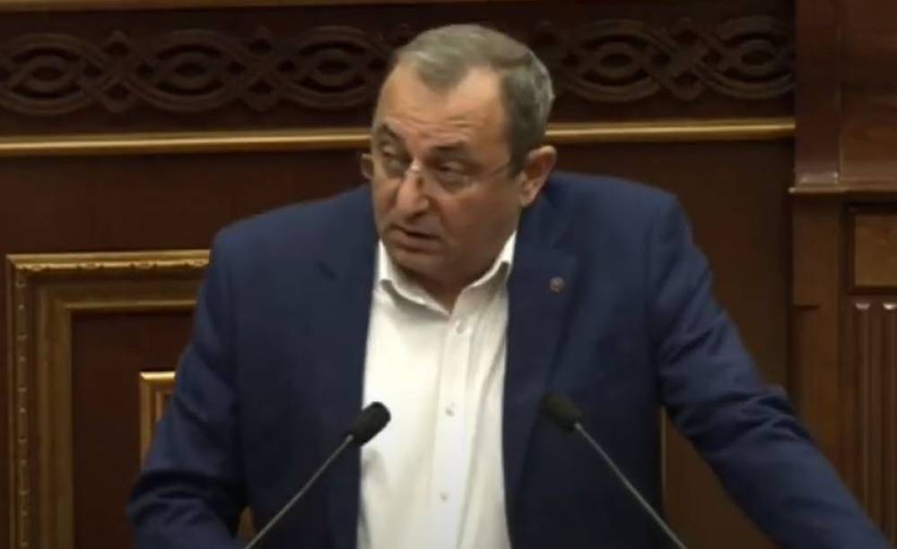 Դատավորնե'ր, կա'մ ենթարկվում եք բռնաճնշումներին, կա'մ ստանում եք նոր արշավանք. Մինասյան