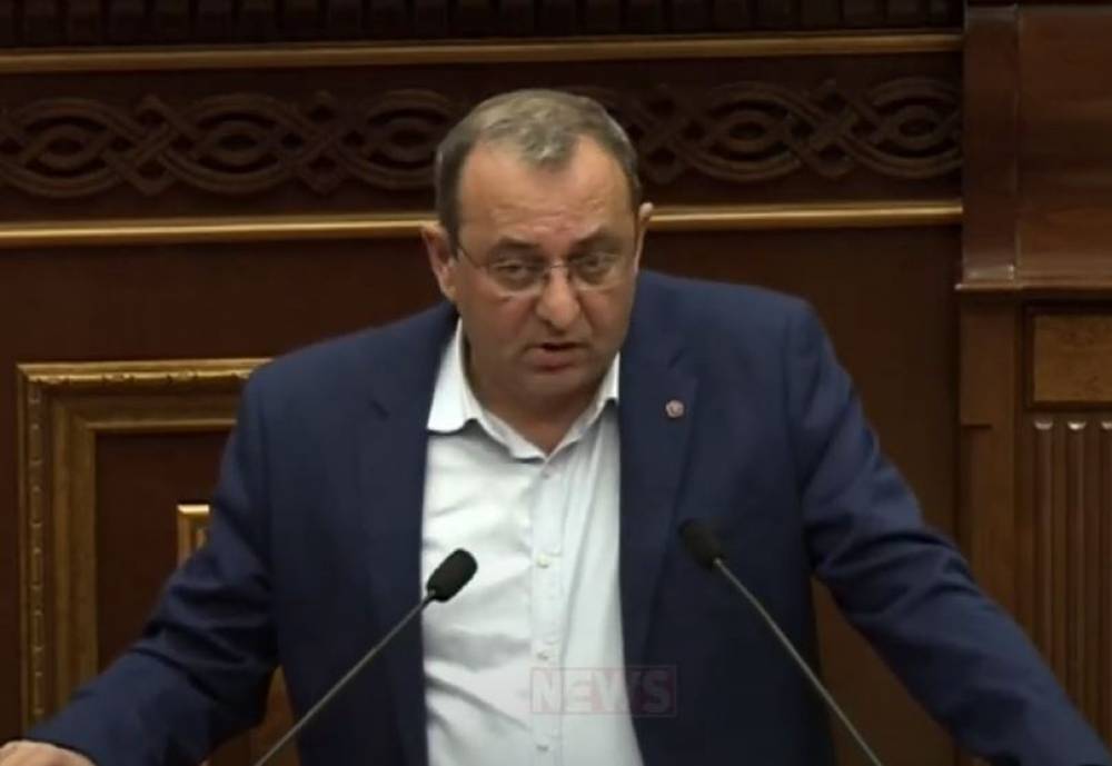 Ասում եք` «քաղաքացին տուգանքի մատերիալ չէ», բա տուգանքները ձեր կողմից բարձրացնելն ի՞նչ է
