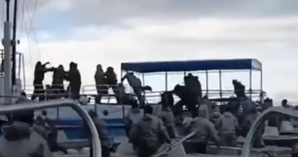 Բացառիկ կադրեր Սևանա լճի բատալիայից, երբ դեկտեմբեր ամսին ձկնորսները հարձակվել էին ջրային պարեկների վրա (Video)