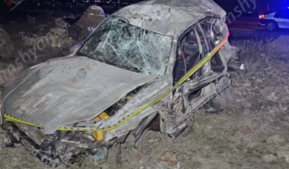 «Subaru»-ն բախվել քարերին ու հայտնվել դաշտում․ վիրավորները հայտնաբերվել են ավտոմեքենայից դուրս