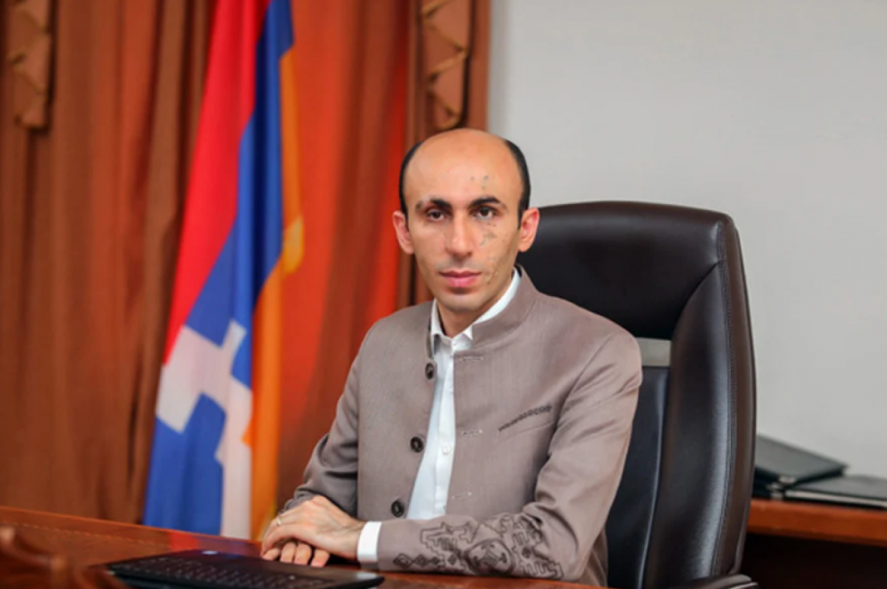 Արցախը հանձնեն թշնամուն, հայտարարեն Հայաստանի չմիջամտելու մասին և լկտիաբար մեղադրեն չկռվելու մեջ․ Արտակ Բեգլարյան