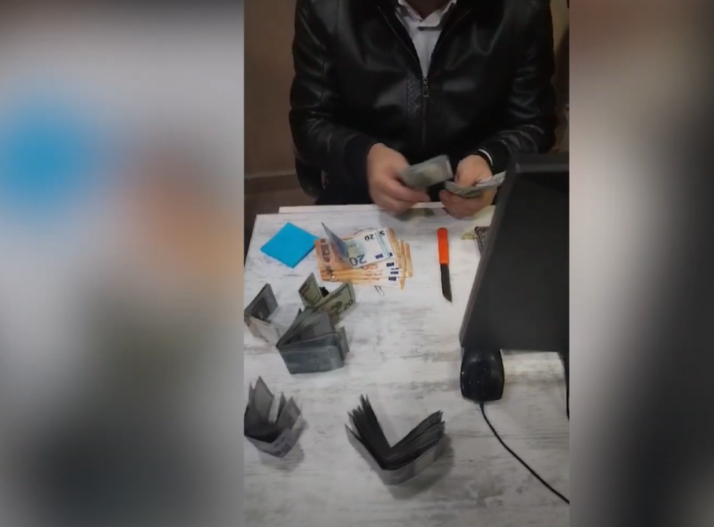 Երևանում գործող տուրիստական գործակալություններից մեկի սեփականատերն ու աշխատակիցը կազմակերպել են Տավուշի բնակչուհու անօրինական միգրացիան, նրանք ձերբակալվել են (տեսանյութ)