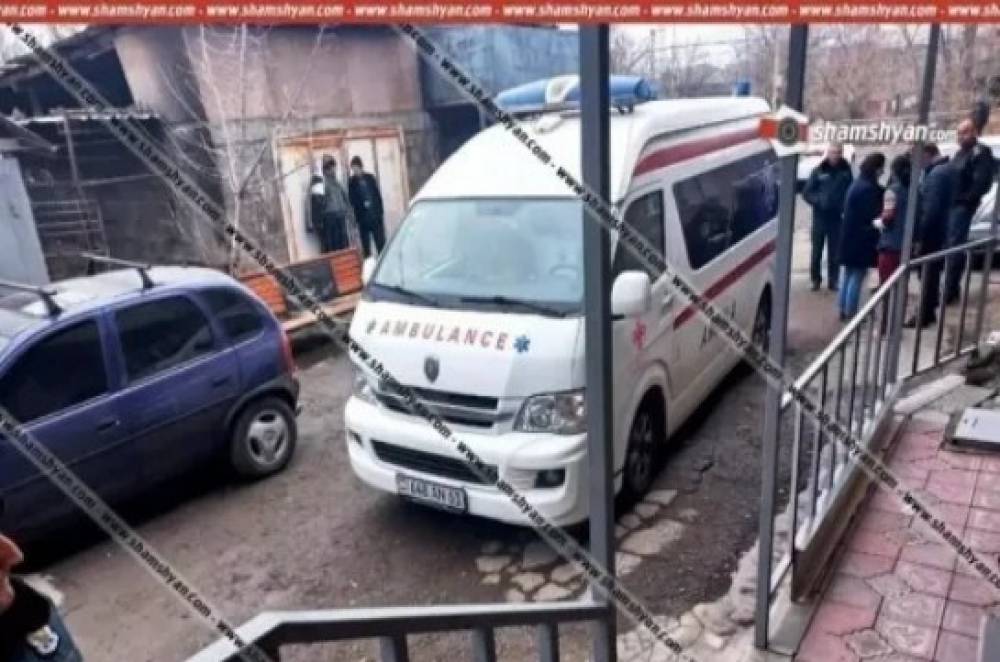 Առեղծվածային ու ողբերգական դեպք՝ Գյումրիում. տանը հայտնաբերվել է տղամարդու մարմին և անգիտակից կին