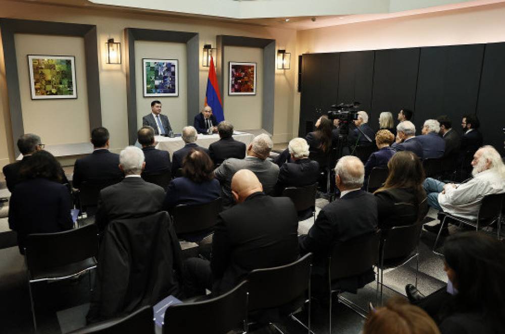 Նիկոլ Փաշինյանը հանդիպել է Ֆրանսիայի հայ համայնքի ներկայացուցիչների հետ (Տեսանյութ)
