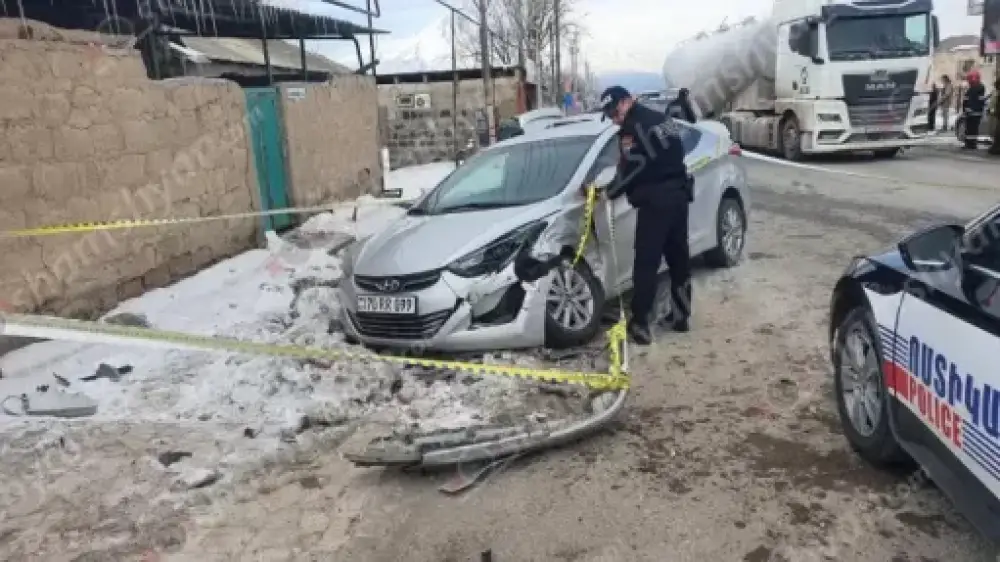 1 զոհ, 1 վիրավոր․ Արարատի մարզում բախվել են «Hyundai Elantra»-ն, «MAN» բեռնատարն ու «ՎԱԶ 21101»-ը