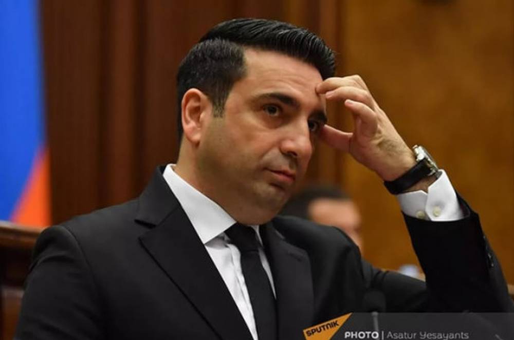 «Եվրամիությունը = Եվրոռեմոնտ, բոնբոներկա և տրուսիկ, ու կլիզմա ասուլիս էր»․ Ալեն Սիմոնյան