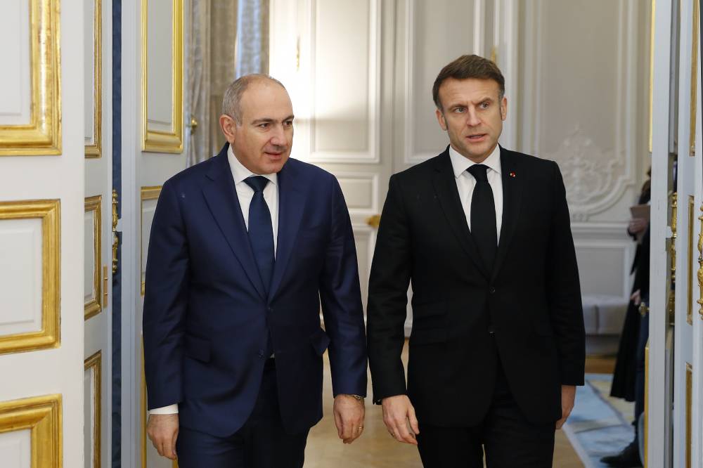 Փաշինյանն ու Մակրոնը քննարկել են ՀՀ և Ադրբեջանի միջև «խաղաղության գործընթացը», սահմանազատումը