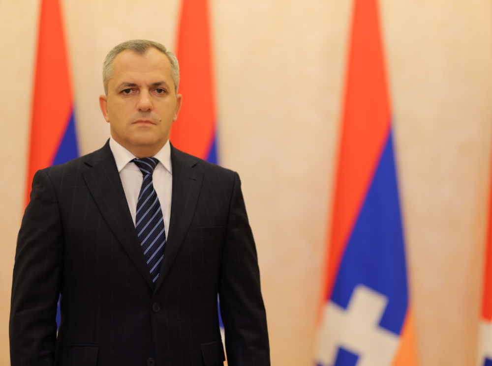 Պահանջում ենք Ալեն Սիմոնյանից՝ հրապարակային ներողություն խնդրել Արցախի տեղահանված ժողովրդից