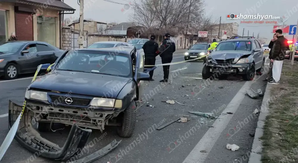 Բախվել են «Opel»-ը և «Kia»-ն․ կան վիրավորներ