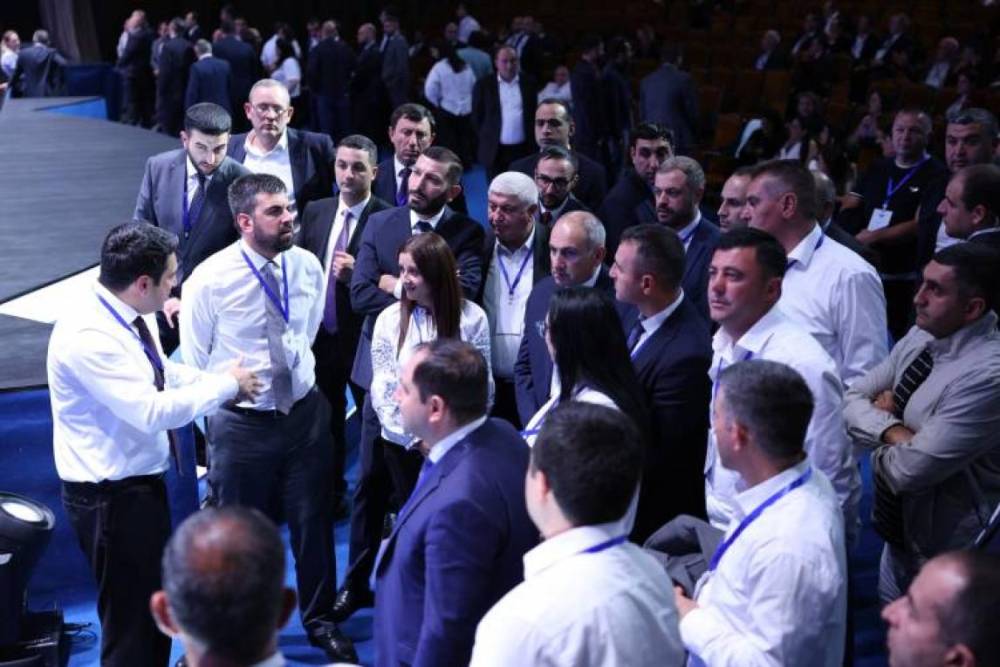 Սարսափում են «Գյումրի 2-ից»․ «Հրապարակ»