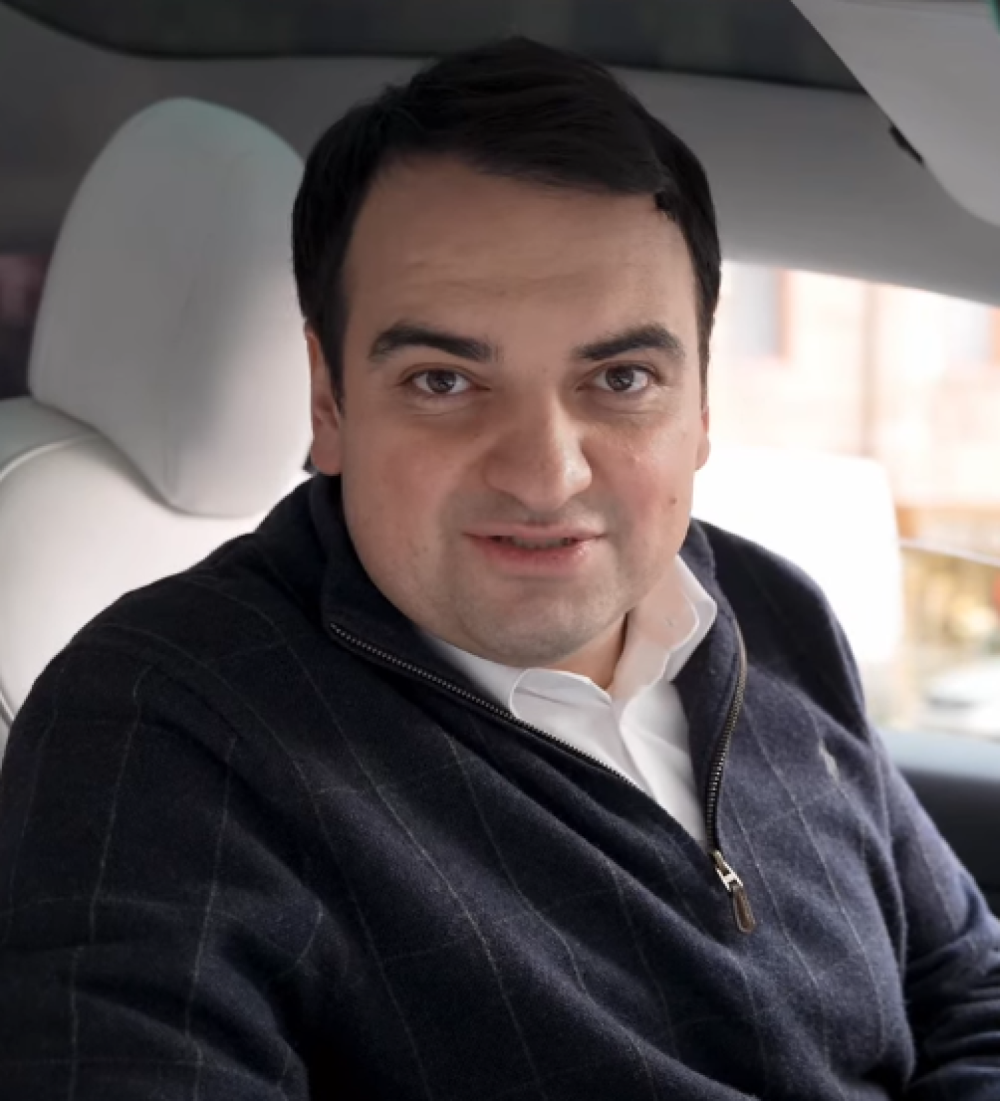 Եվս մեկ օր տաքսիով տեղափոխեցի մեր հայրենակիցներին, լսեցի բազմաթիվ կարծիքներ ու առաջարկներ․ Նարեկ Կարապետյան (տեսանյութ)