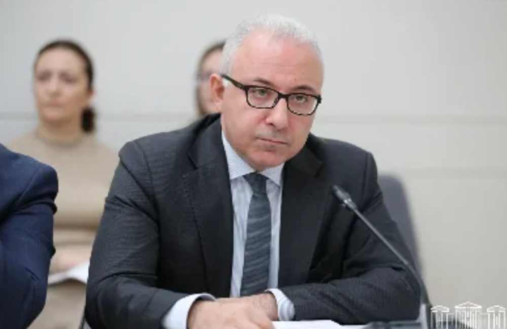 ԱԳ փոխնախարար Մնացական Սաֆարյանի դեմարշը Նիկոլին. «Իրավունք»