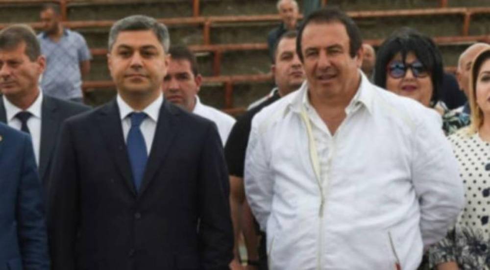 Արթուր Վանեցյանն ու Գագիկ Ծառուկյանը կմիավորվե՞ն․ «Հրապարակ»