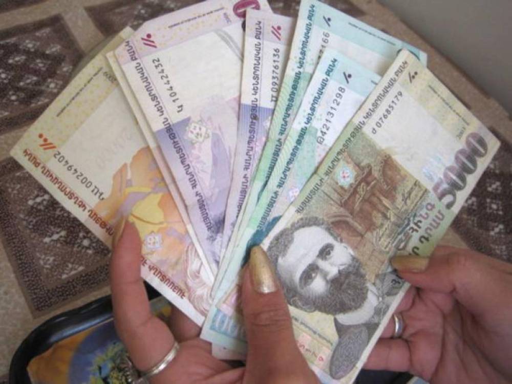 Պետերի ախորժակը բացվել է. պարգեւավճարները իրավիճակ են փոխել․ «Հրապարակ»