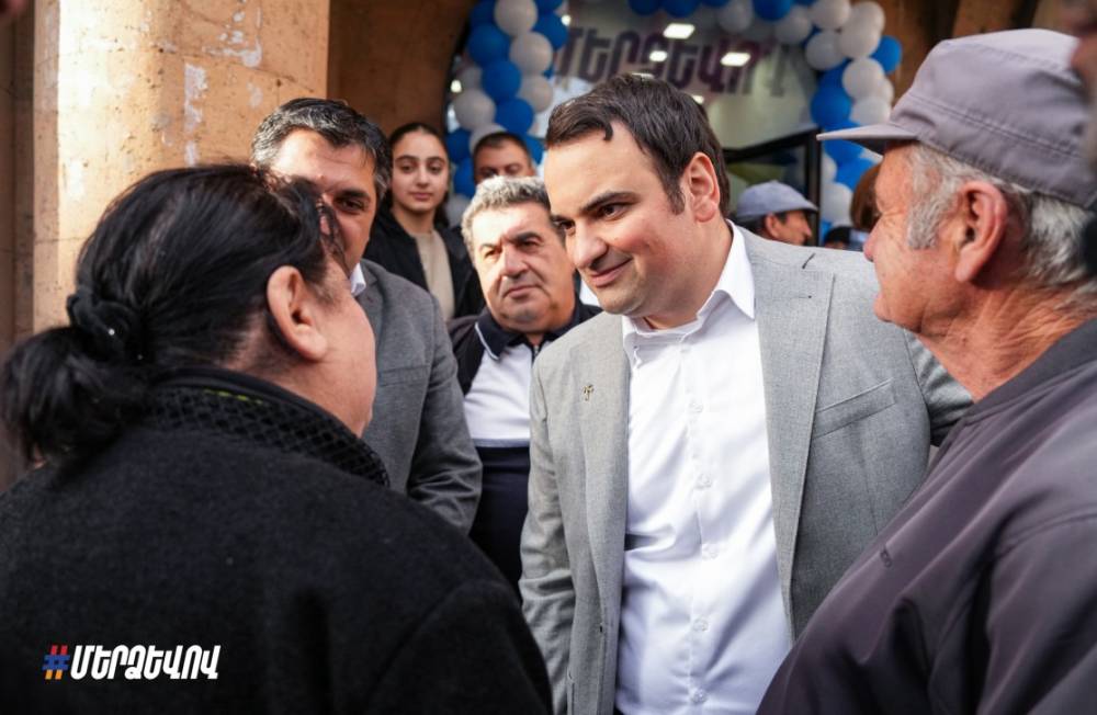 «Մեր ձևով» ժողովրդական շարժման համակարգող Նարեկ Կարապետյանը պատասխանում է քաղաքացիների հարցերին (Տեսանյութ)