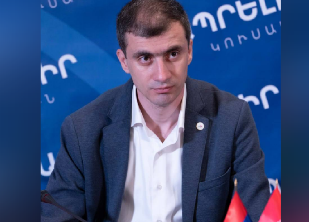 Ժողովուրդը ընտրություն պետք է կատարի ոչ թե անձերի, այլ մեկ անձի իշխանության և զարգացած պետության մեջ