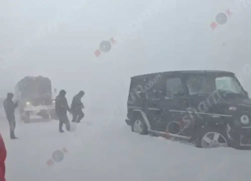 Արտակարգ իրավիճակ՝ Նիգավան-Սպիտակ ճանապարհին․ 100-ից ավելի ավտոմեքենաներ չեն կարողանում տեղաշարժվել