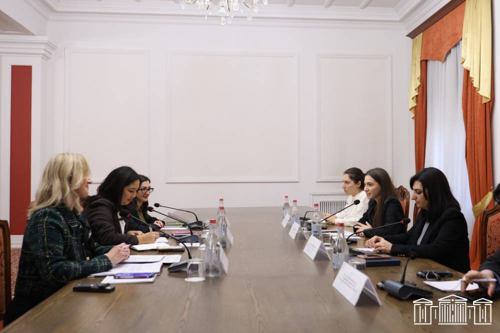 ԵԱՀԿ/ԺՀՄԻԳ փորձագետները «Պատիվ ունեմ» խմբակցության պատգամավորների հետ քննարկել են ՀՀ քաղաքական կյանքում կանանց մասնակցությունը, առկա խնդիրները և մարտահրավերները