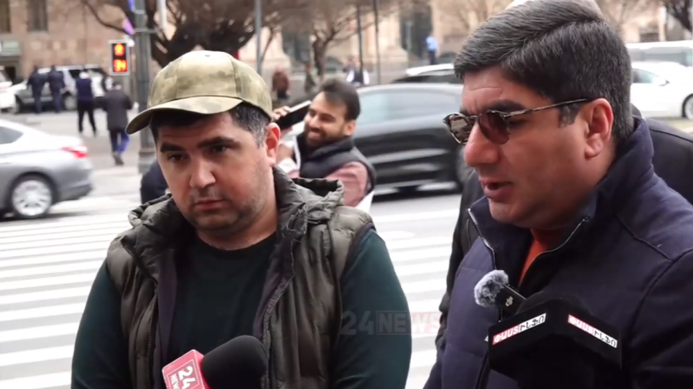 Տղե՛րք, դուք օրթա՞ղ եք, փա՞յ եք... Եթե փայ եք՝ այդ գումարից, ինչքա՞ն են ձեզ լևի փող տալիս. Տաքսու վարորդների բողոքին միացած Մեսրոպ Մանուկյան