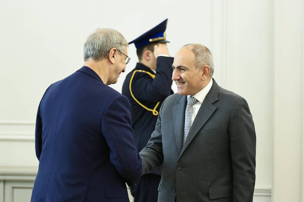 Ինչ է նվիրել ռուս գործարարը Նիկոլ Փաշինյանին. «Ժողովուրդ»