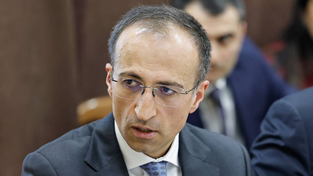 Ղարաբաղից տեղահանված անձանց կայուն կենսաապահովմանն ուղղված ծրագրերը պետության ուշադրության կենտրոնում են. ՔՊ-ական Արսեն Թորոսյան