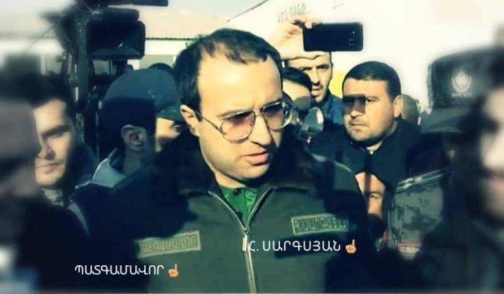 Բա ԱԱԾ պետին ինչի՞ չեն քննադատում․ Հայկ Սարգսյանը աղմուկ հանած բաճկոնի մասին