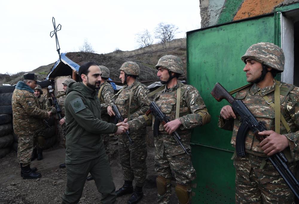 Փոխվարչապետի պաշտոնակատարն այցելել է ՀՀ Զինված ուժերի զորամաս