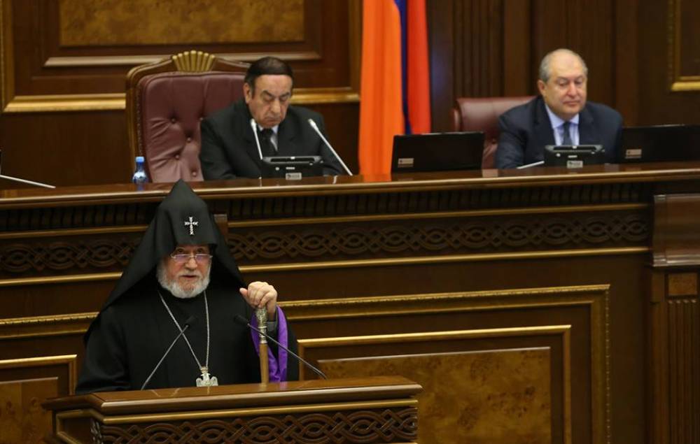 Սիրո և համերաշխության ոգով, հավատում ենք, պիտի արդյունավորվեն նաև այս դահլիճում ընթացող քննարկումները և կայացվող որոշումները. Կաթողիկոս