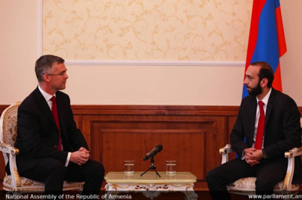 Ադրբեջանի ռազմատենչ հայտարարությունները խանգարում են բանակցությունների գործընթացին. Արարատ Միրզոյան