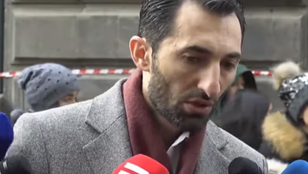 Քաղաքապետարանն է թույլտվություն տվել. Մեսչյանը ստում է.Արմեն Աբրոյան