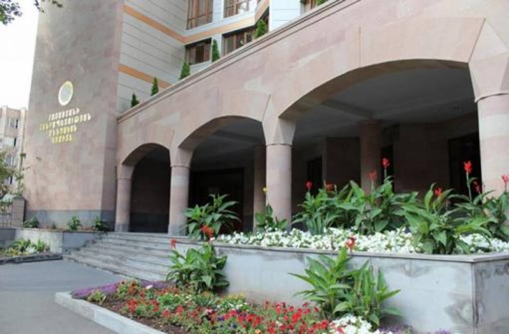Խուզարկություններ են կատարվում էկոնոմիկայի նախարարությունում և մի շարք անձանց տներում. ՔԿ