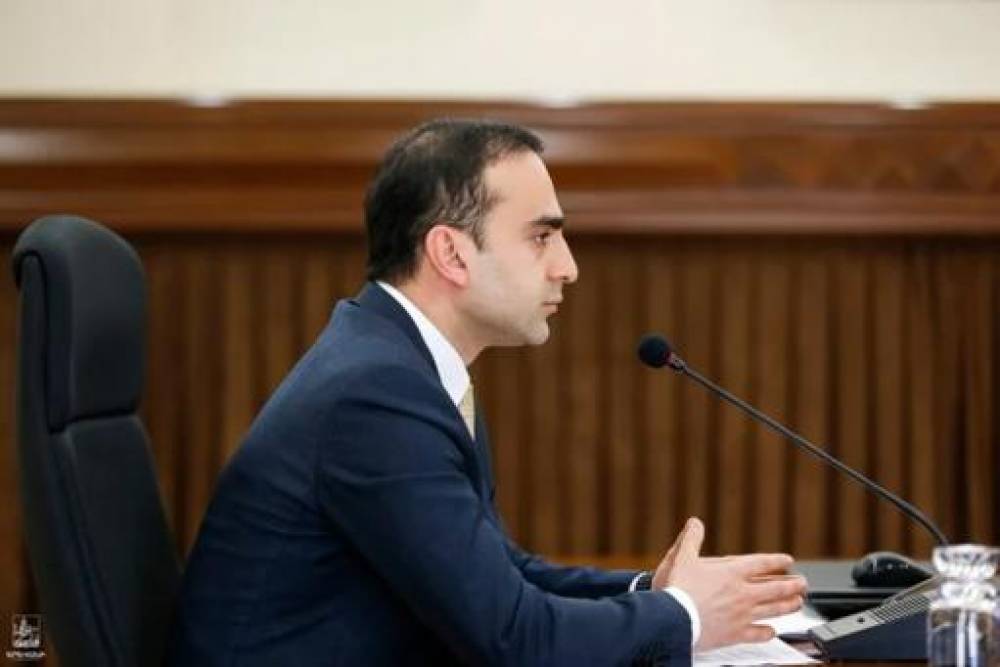 Տիգրան Ավինյանը հորդորում է մեքենայով երթևեկել միայն խիստ անհրաժեշտության դեպքում