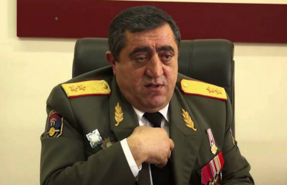 Ո՞նց եք պատկերացնում, ներկայանայի, որ գեներալ-լեյտենանտ Բաղմանյան Հայկազն եմ ու թողնեի, որ ակտ գրե՞ր