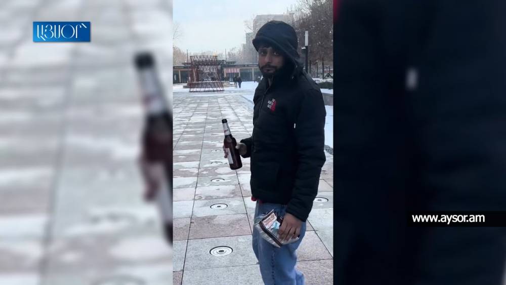 «Հլը կանգնեք». Երևանում ինչ-որ երիտասարդ արգելել է հնդիկներին գարեջուր խմել