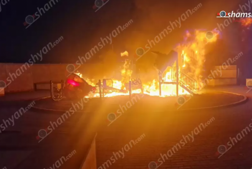 Մալաթիա-Սեբաստիայում անհայտ անձը հրկիզել է մանկական խաղահրապարակը