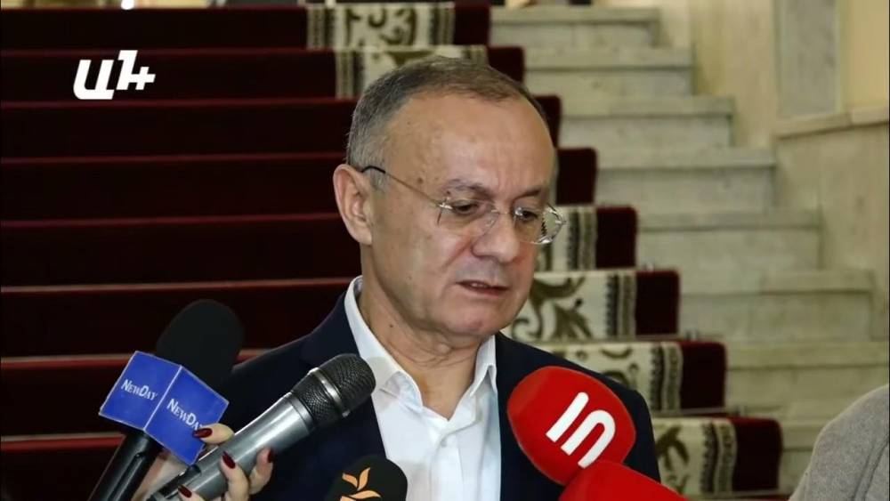 Ադրբեջանցիները գալու են ու լցվեն Սյունիք, եթե միջանցք լինի, Ալիևն իր բանակն է հզորացնում. Օհանյան