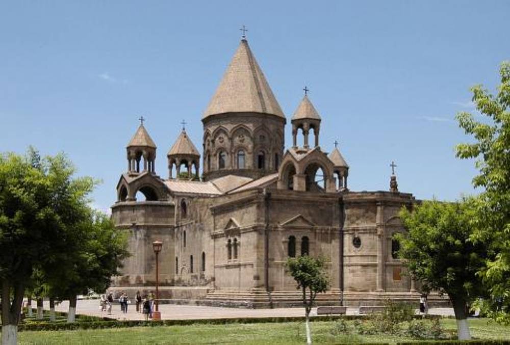 Ի պաշտպանություն Եկեղեցու Մայր Աթոռի բակում ակցիա կանցկացվի