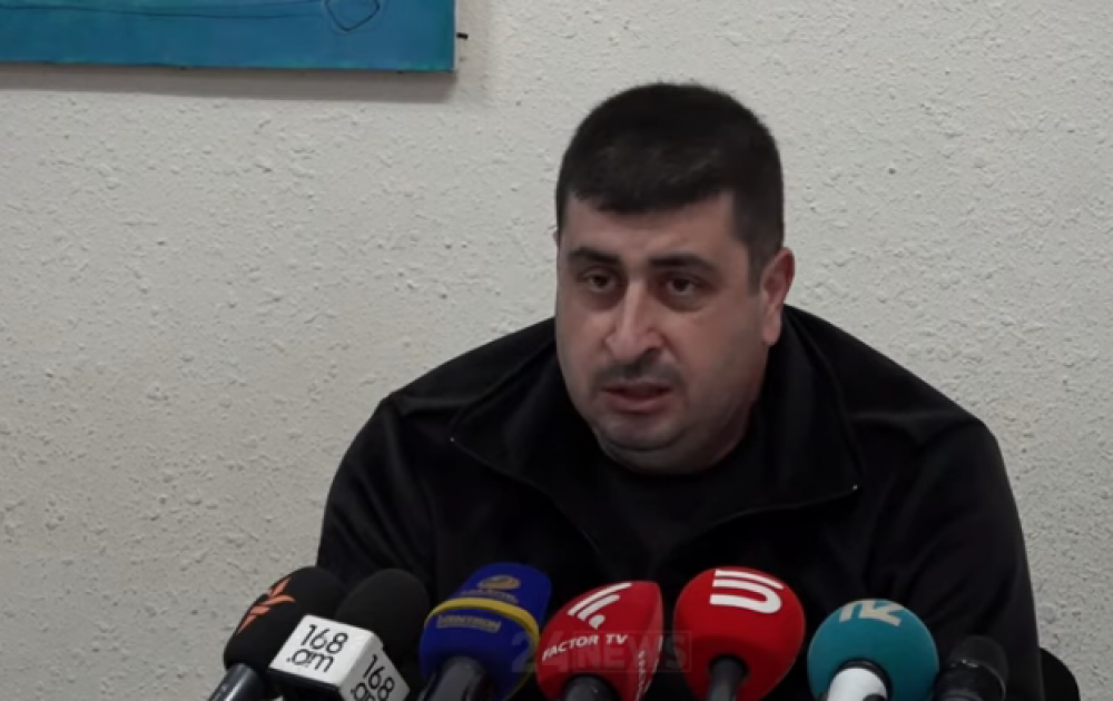 Իշխանությունը միայն զինվոր է ուտում, թուրք են` տգետ ու փնթի. Ազատում զոհվածի ծնող