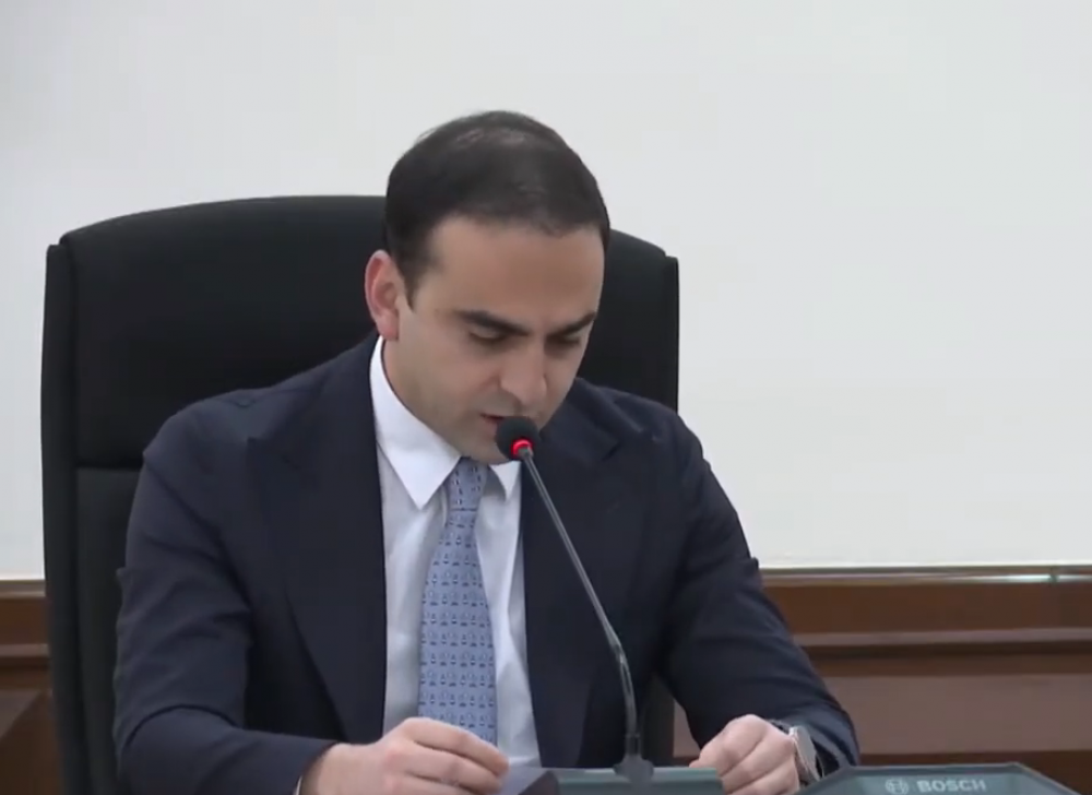 Սառույցի պատճառով կոտրվածքի մասին քանի՞ զանգ ա ստացվել «103». Ավինյանը՝ պաշտոնյային