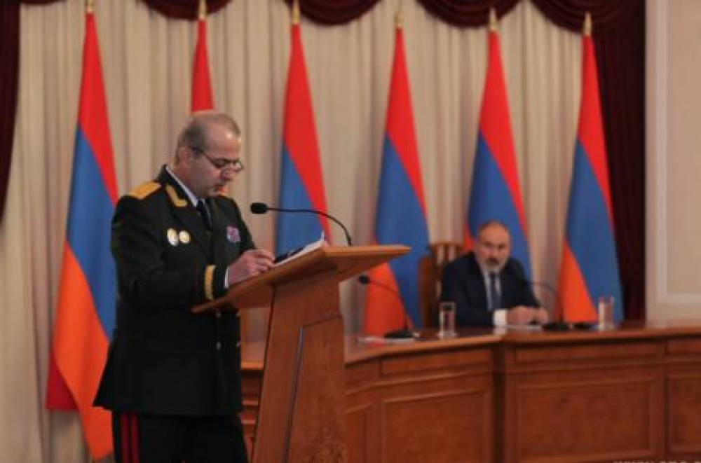 Նիկոլ Փաշինյանը Արմեն Աբազյանին վերանշանակեց ԱԱԾ տնօրենի պաշտոնում