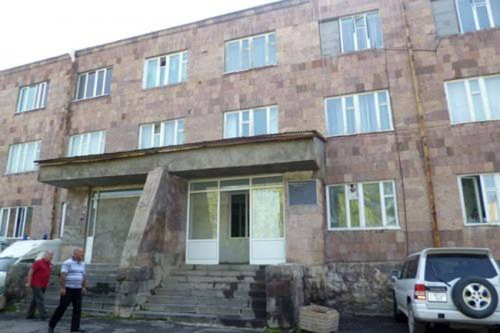 Իրարանցում Վարդենիսի հոսպիտալում․ Նիկոլ Փաշինյանը պատահական այց է կատարել․ «Ժողովուրդ»
