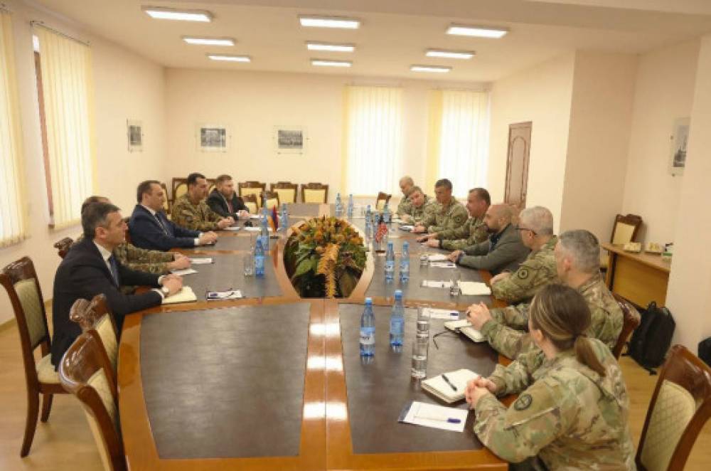 Պապիկյանն ու Բելգիայի դեսպանը քննարկել են պաշտպանության բնագավառին վերաբերող հարցեր