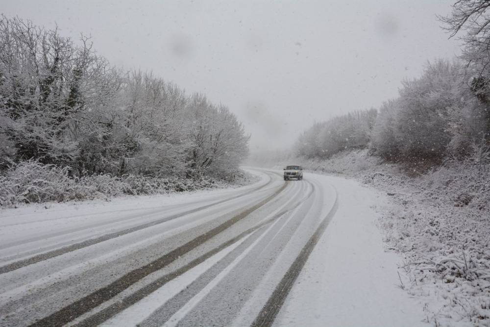 Մասիսի, Արտաշատի, Արարատի, Վայքի, Սիսիանի, Սևանի, Գավառի, Ապարանի տարածաշրջաններում թույլ ձյուն է տեղում