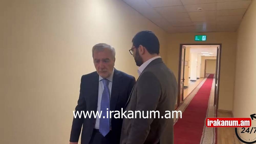 ԱԺ աշխատակազմի ղեկավարը Քոչարյանին դուրս կանչեց. ինչ է կատարվում