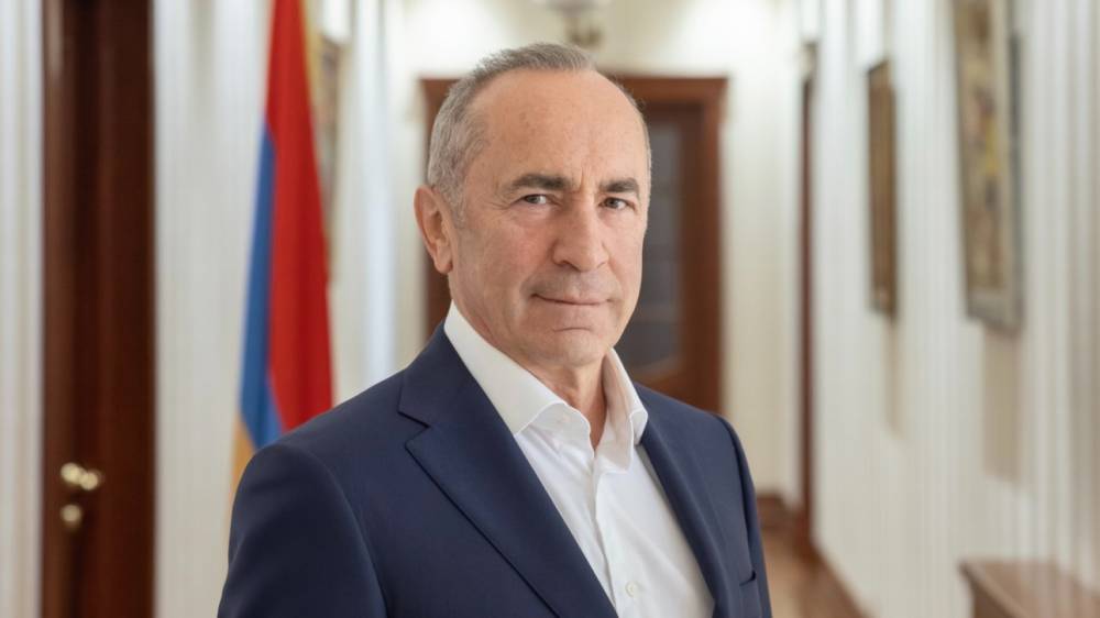 Անցնող շուրջ 8 տարիներին արվել է ամեն ինչ մեր՝ տարածաշրջանի ամենամարտունակ ու հաղթական բանակը թուլացնելու, մասնատելու, կոտրելու համար. Ռոբերտ Քոչարյան