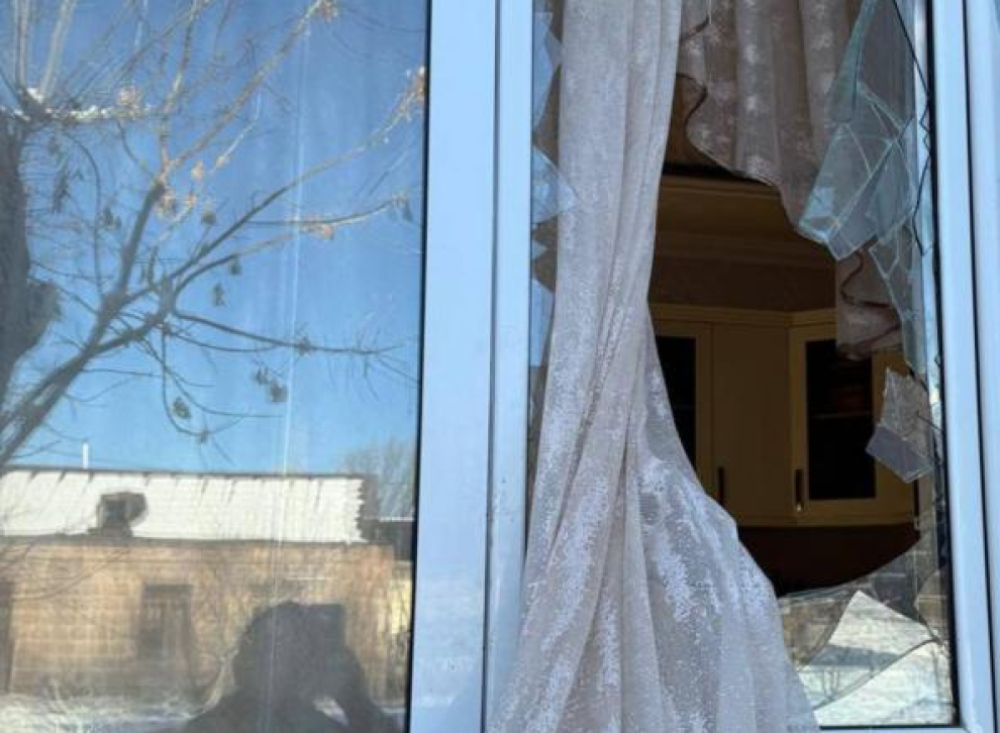 Ապակին կոտրել, մտել է ներս և համագյուղացու տնից գողացել 140 000 դրամ ու մեդալներ