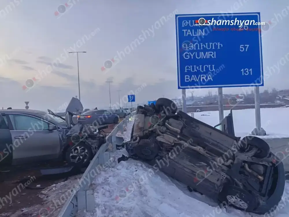 Կոշ գյուղի մուտքի մոտ բшխվել են «Kia Sportage»-ը և «Nissan Rogue»-ը․ կան վիրավnրներ