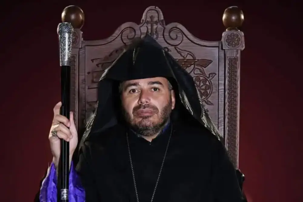 Գևորգ սրբազանը խճճվել է իր հորինվածքների մեջ․ Արսեն Բաբայան